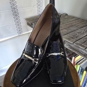 Naturalizer Shiny Black Loafers with Silver Accent-Size 10